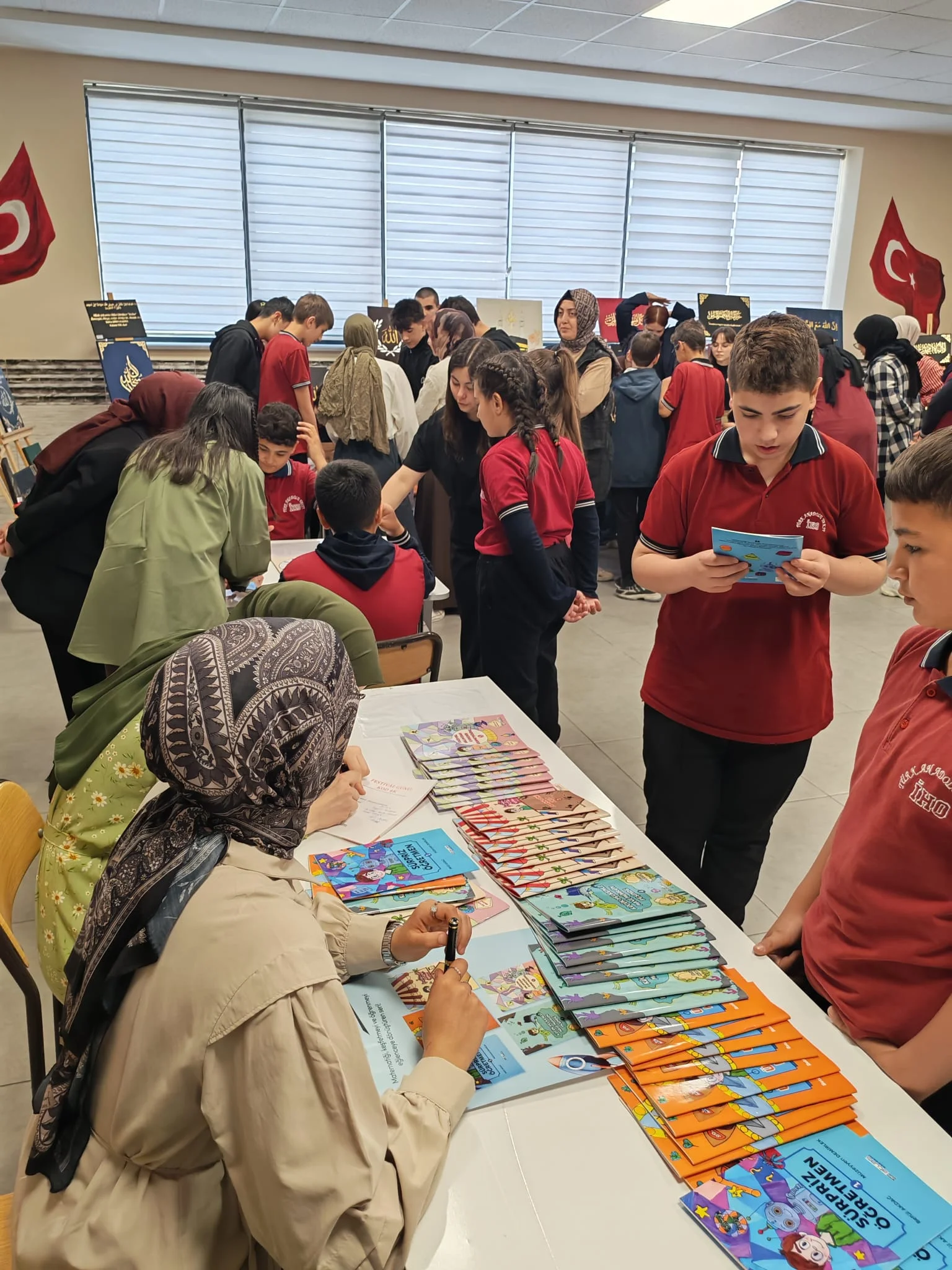 Fakültemiz İlköğretim Matematik Öğretmenliği Programı öğrencilerinden Türk Anadolu Vakfı İmam Hatip Ortaokuluna Anlamlı Ziyaret
